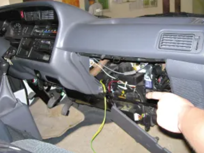 汽車綠本怎么貸款(貸款汽車綠本是什么時候給的)-添財網