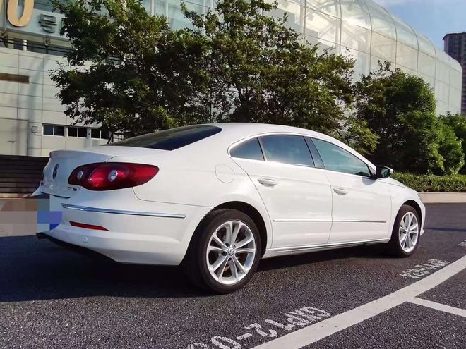 上海直系親屬車不押車貸款(貸款親屬車可以不押車嗎)-添財(cái)網(wǎng)