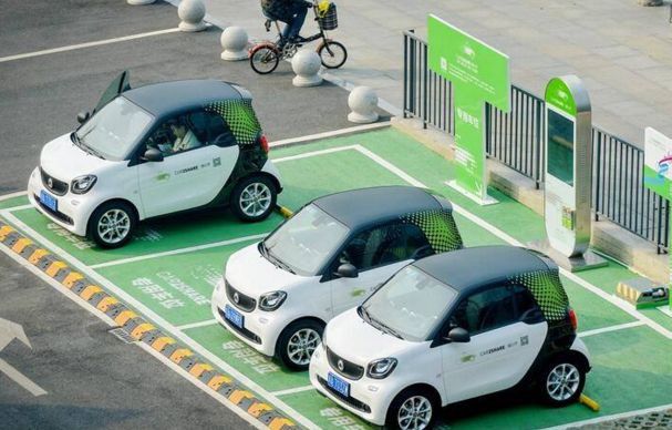 在上海用車子抵押貸款在哪里辦理(上海汽車抵押貸款哪個(gè)平臺(tái)好)-添財(cái)網(wǎng)