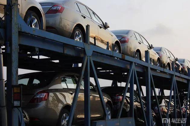 一般15萬的車首付多少(首付車一般多久通過審批下來)-添財網