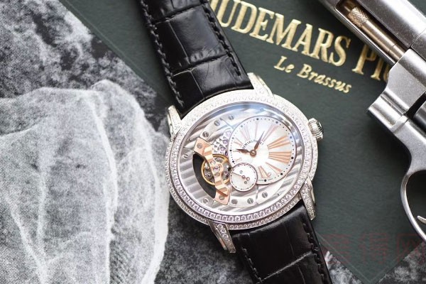 典當行可以典當什么(典當行可以抵押汽車綠本么)-添財網