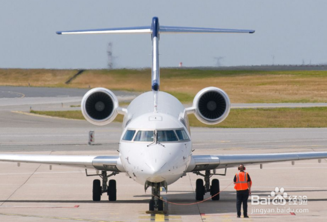 空姐教你怎么買到一折飛機票(空姐機票幾折)-添財網