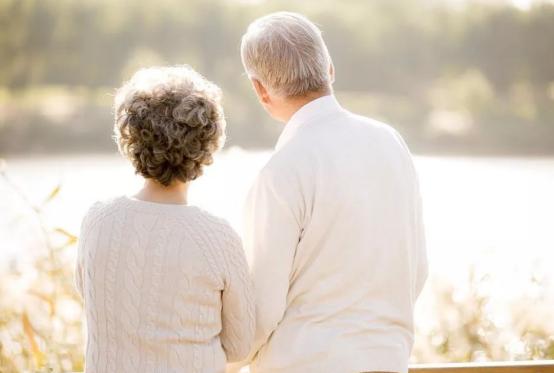 41年工齡最低檔退休工資(退休工資低檔工齡年限怎么算)-添財(cái)網(wǎng)