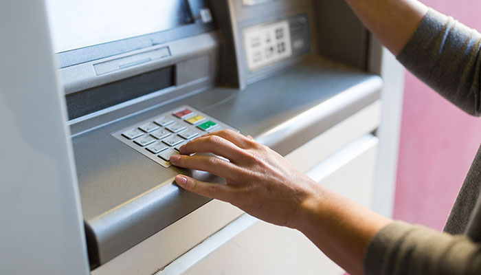 中信銀行工作時(shí)間(中信銀行工作怎么樣)-添財(cái)網(wǎng)