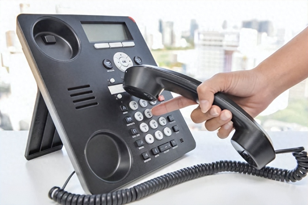 平安人壽客服電話(人壽客服平安電話是多少)-添財網