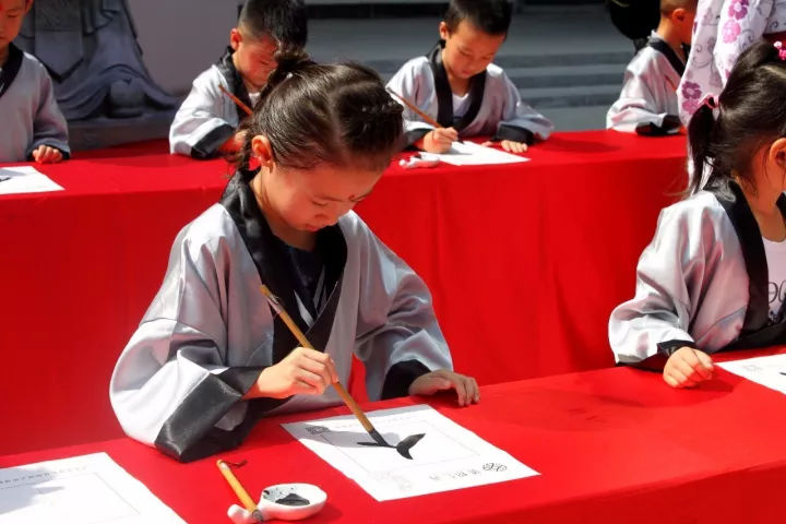 禮步(禮步動作要領)-添財網