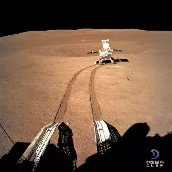 鴻蒙是什么意思(鴻蒙是何意思)-添財網