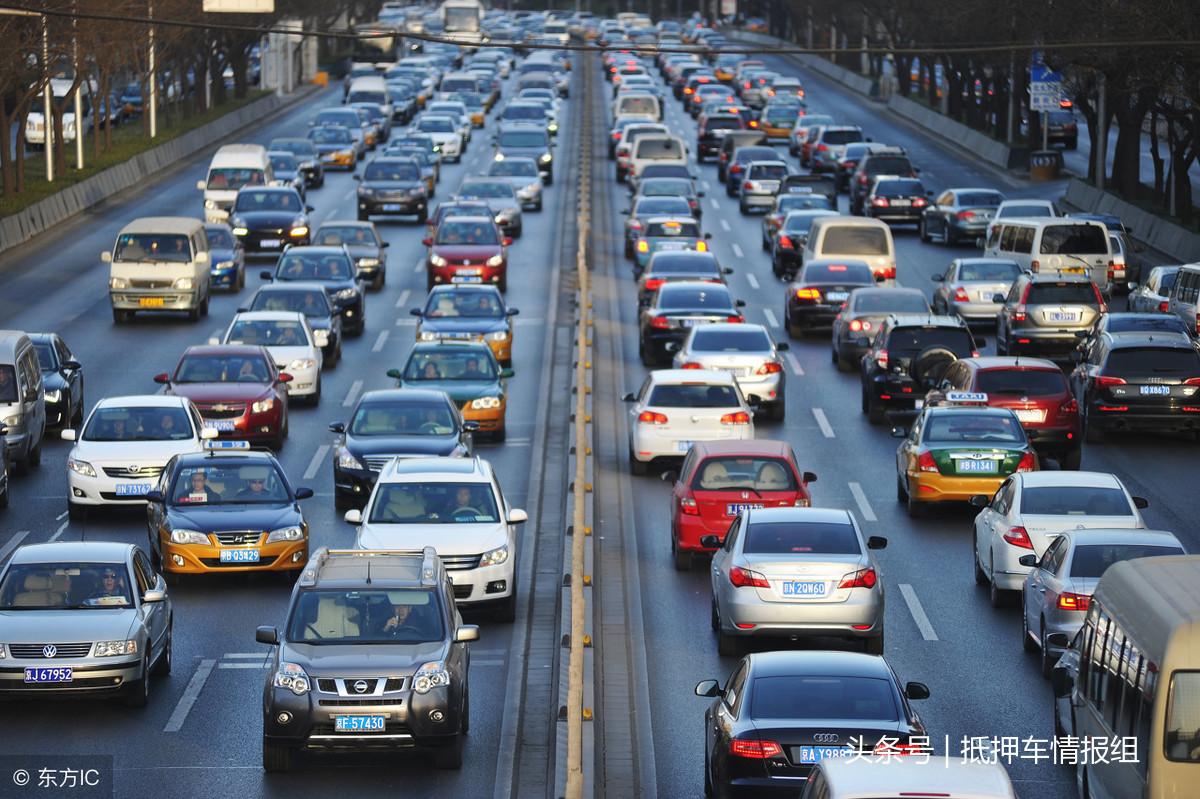 不押車的汽車抵押貸款(抵押車貸款麻煩嗎)-添財網