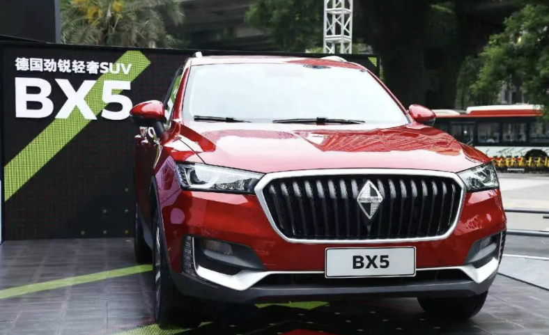 奔馳抵押融資(抵押奔馳融資多少錢)-添財網