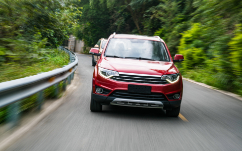 行駛證不是我的名字可以貸款嗎(車貸行駛證名字不是自己的)-添財網(wǎng)