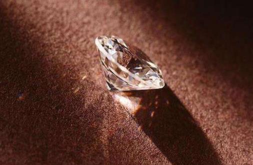 典當(dāng)行洛陽黃金(洛陽典當(dāng)行電話)-添財(cái)網(wǎng)