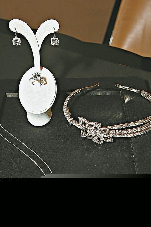 華夏典當行東西能買嗎(華夏典當行可以當古幣嗎)-添財網