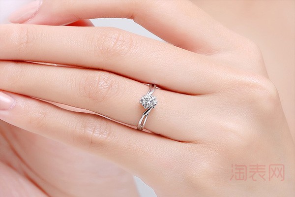 沒了證書的鉆戒能典當嗎(鉆戒證書不見了可以典當嗎)-添財網